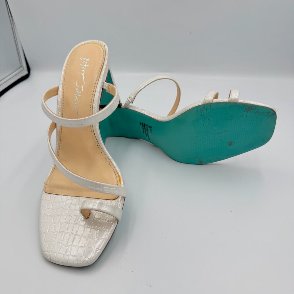 Betsey Johnson Anya Heels 8 White Croc Mule Sandals Bridal Y2K Heels Shoes Y2K - Picture 13 of 16